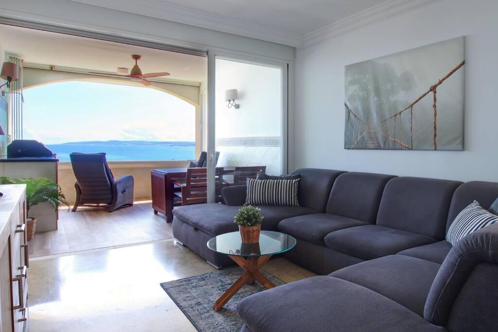 Appartement En Playa Del Cristo Estepona